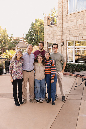 2024FamilyPhotos-4580