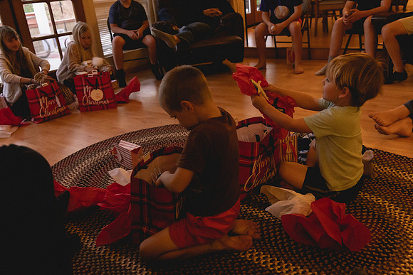 2024FamilyPhotos-3202