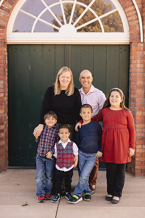 2024FamilyPhotos-4611