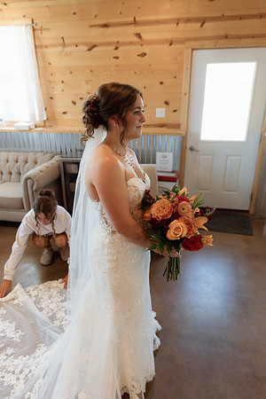Liz and Jalen-470