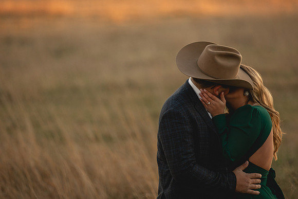 Engagment-325