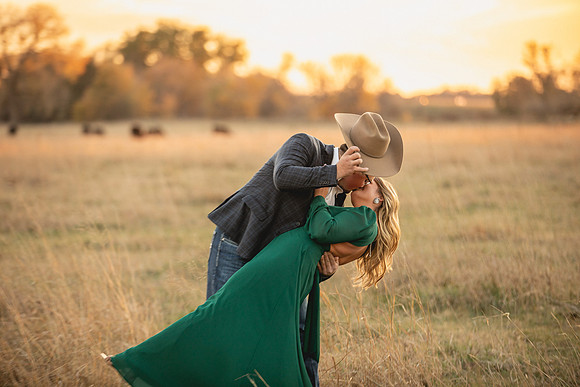 Engagment-413