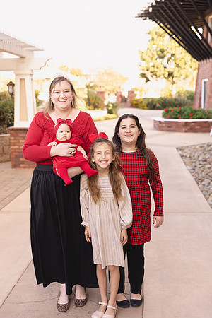 2024FamilyPhotos-3786