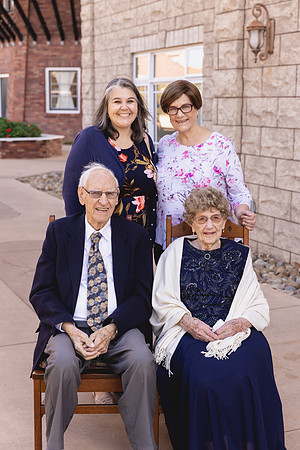 2024FamilyPhotos-3978