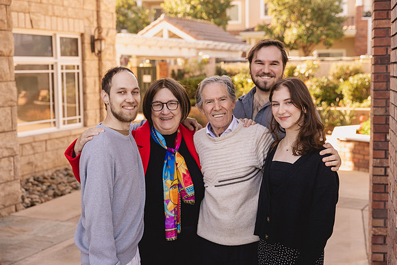2024FamilyPhotos-4577