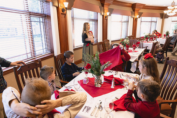 2024FamilyPhotos-4326
