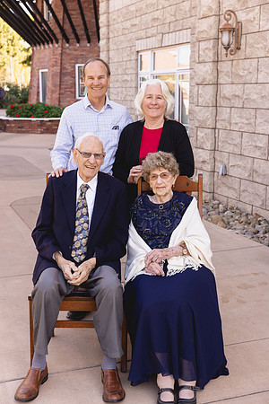 2024FamilyPhotos-3991