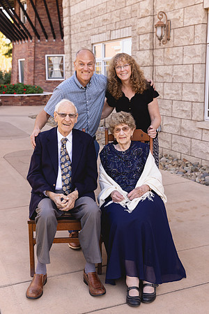 2024FamilyPhotos-4017