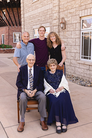 2024FamilyPhotos-4023