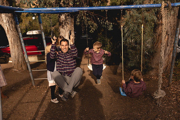 2024FamilyPhotos-3570