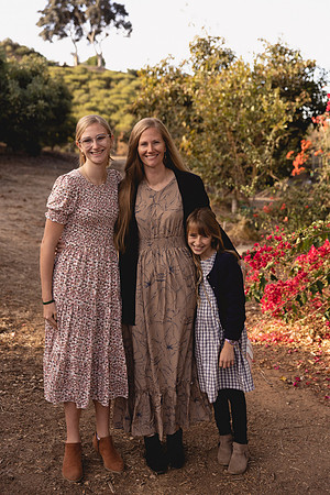 2024FamilyPhotos-3596