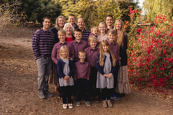 2024FamilyPhotos-3515