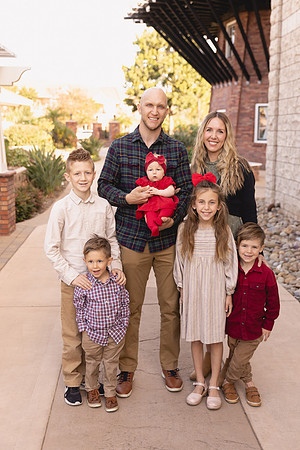 2024FamilyPhotos-3735