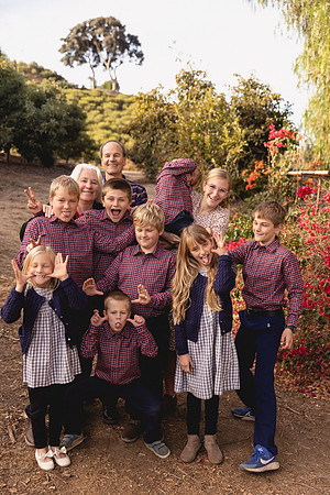 2024FamilyPhotos-3512