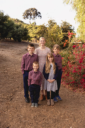 2024FamilyPhotos-3404