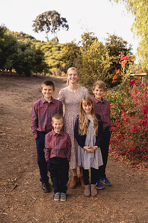 2024FamilyPhotos-3393