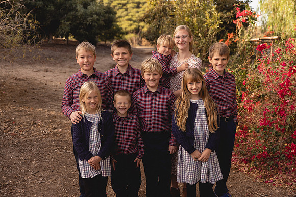 2024FamilyPhotos-3452